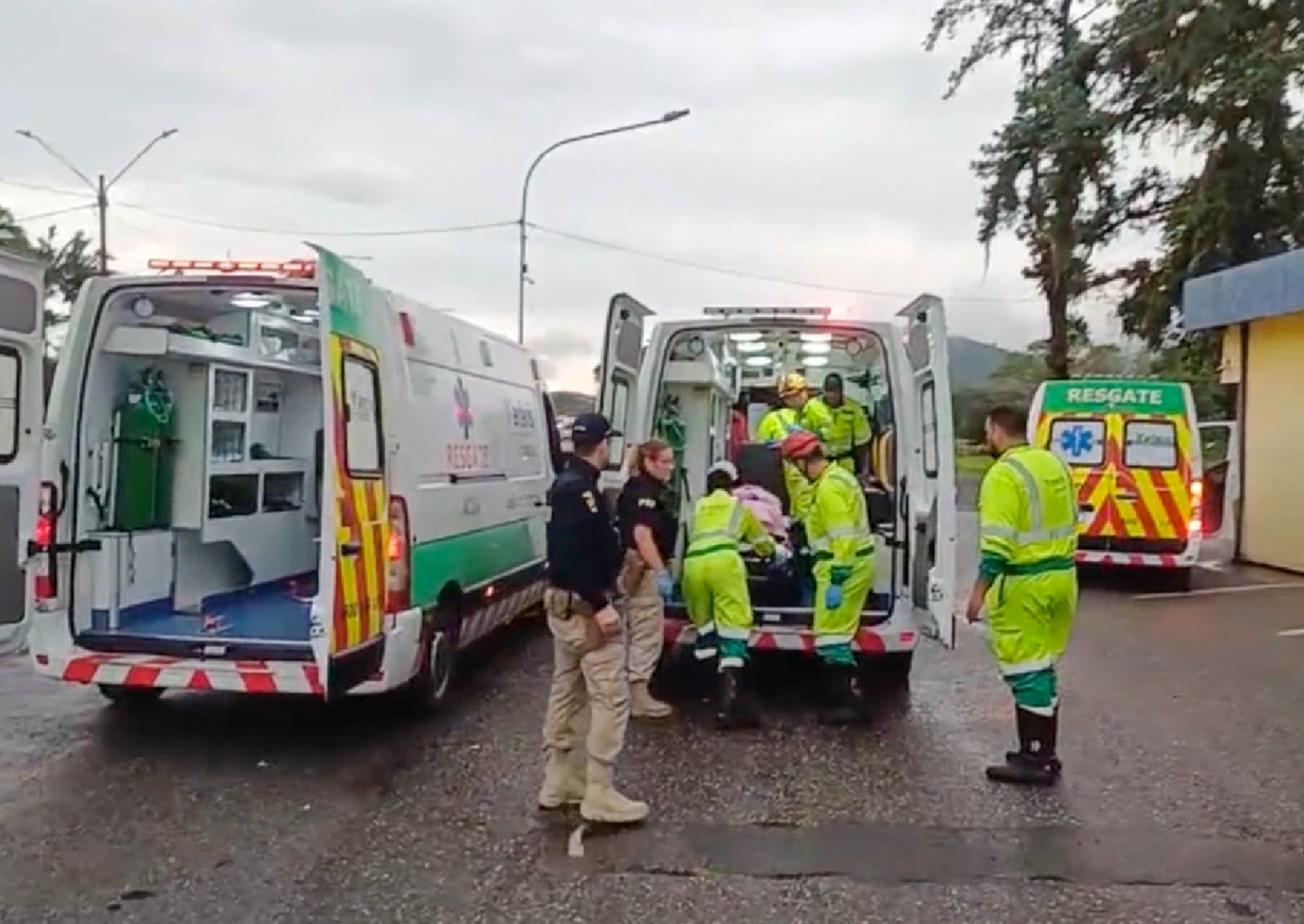 PRF realiza parto de emergência em Joinville, SC.